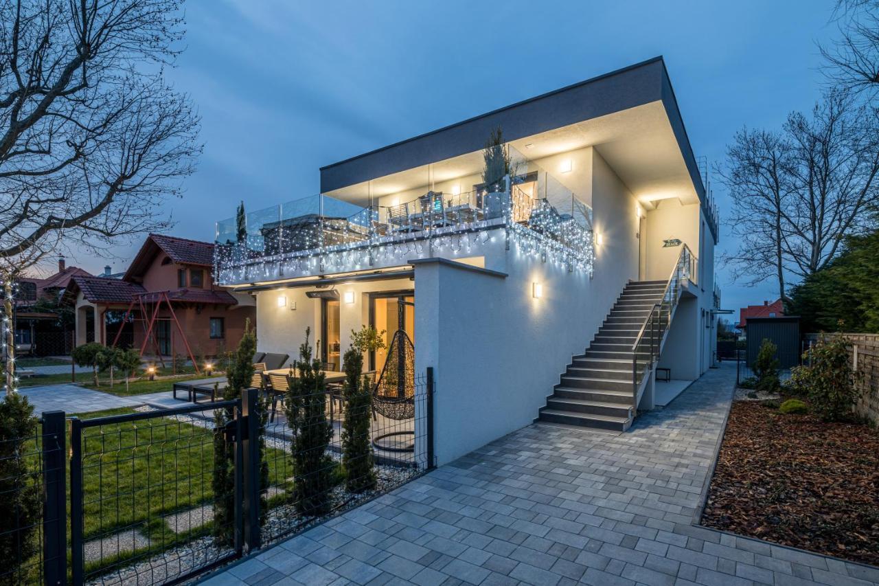 Balatonic Sky Apartment Zamardi Exterior photo